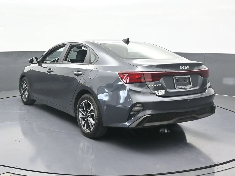 2024 Kia Forte - Image 4 of 12