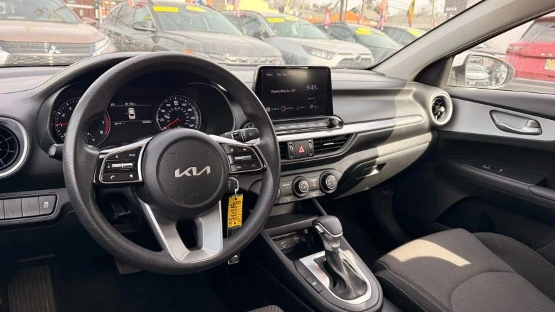 2024 Kia Forte - Image 12 of 12