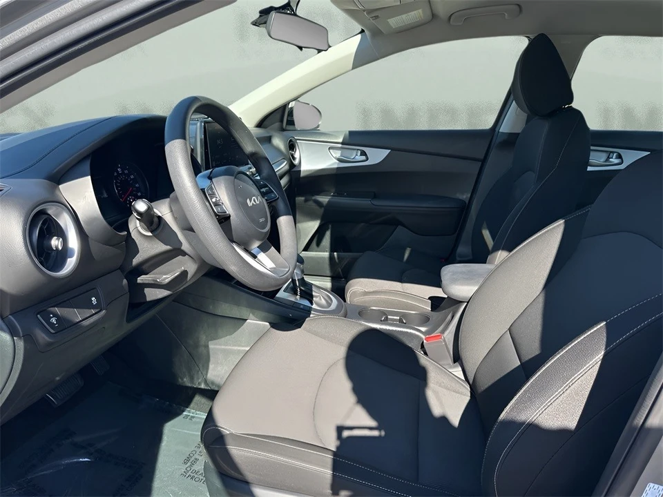2024 Kia Forte - Image 9 of 12