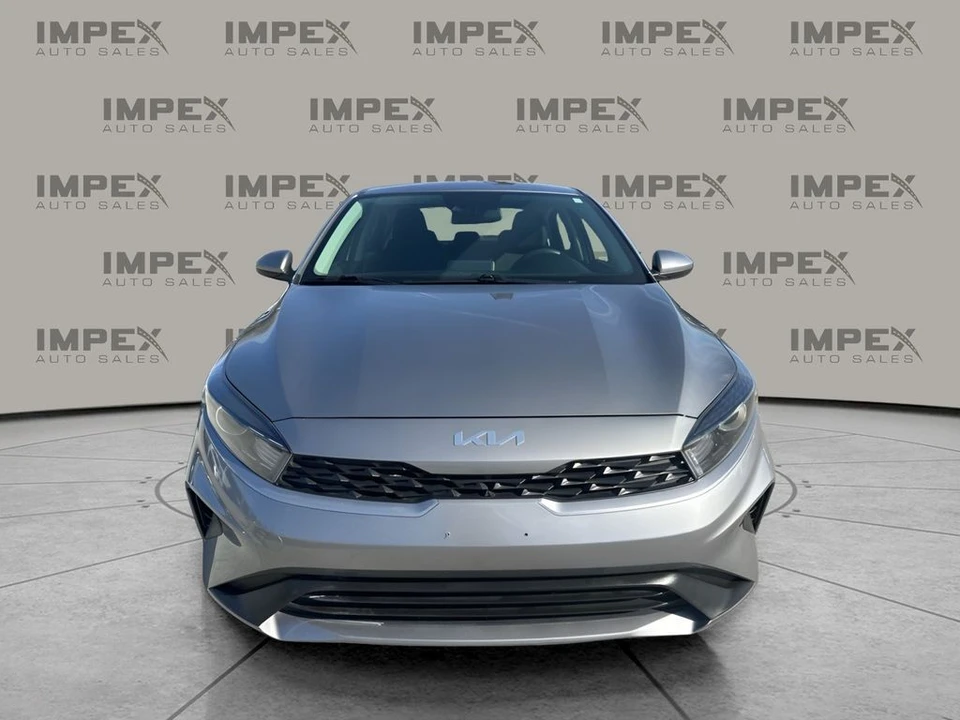 2024 Kia Forte - Image 8 of 12