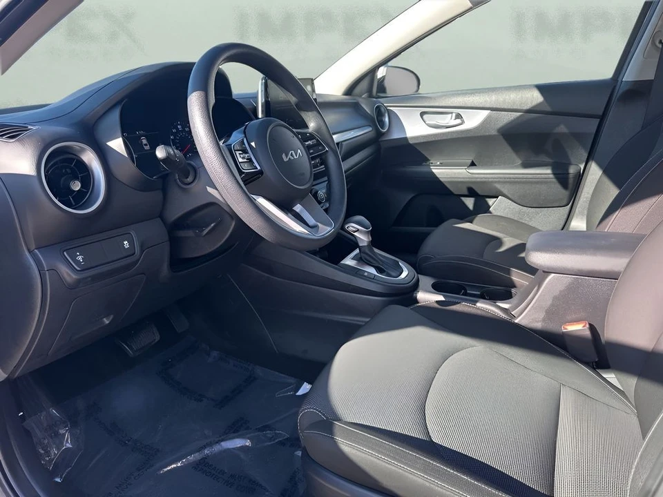 2024 Kia Forte - Image 9 of 12