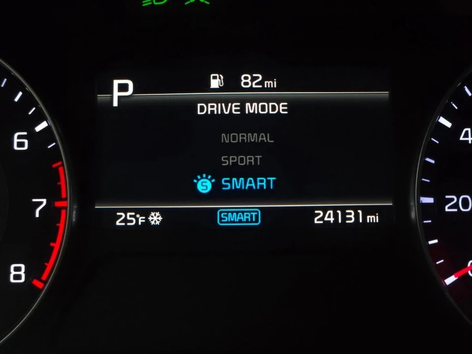 2024 Kia Forte - Image 6 of 12