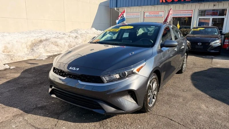 2024 Kia Forte - Image 4 of 12