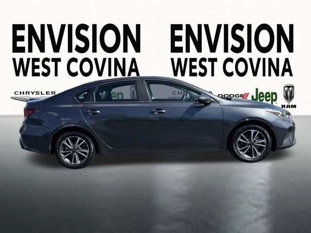 2024 Kia Forte - Image 9 of 12