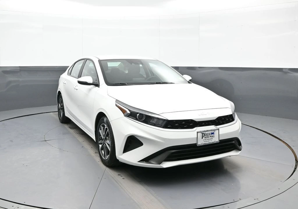 2024 Kia Forte - Image 3 of 21