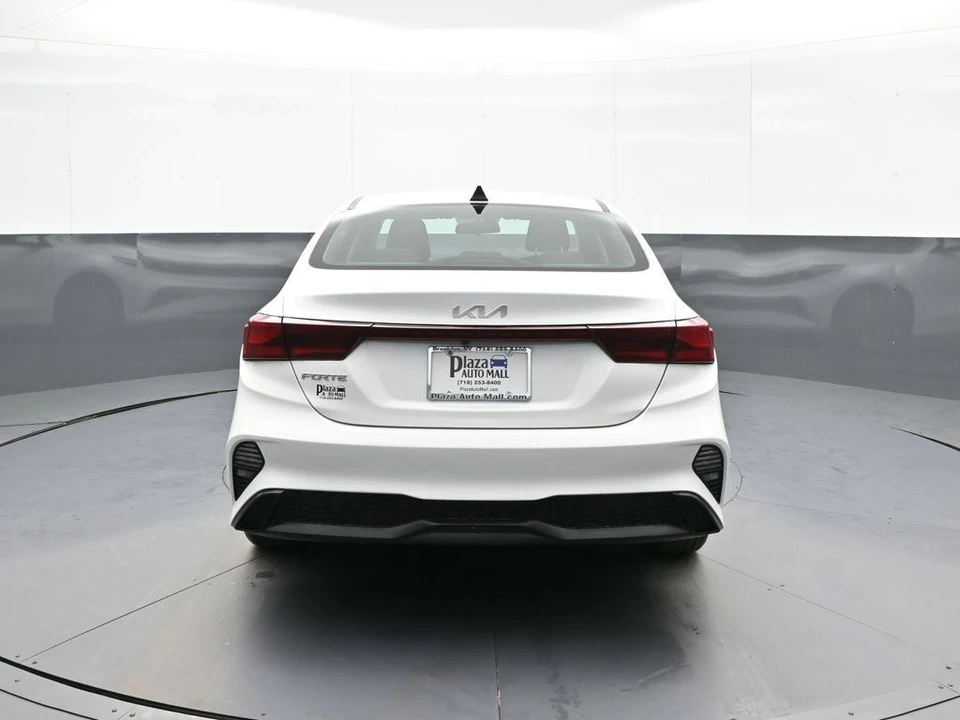 2024 Kia Forte - Image 7 of 21