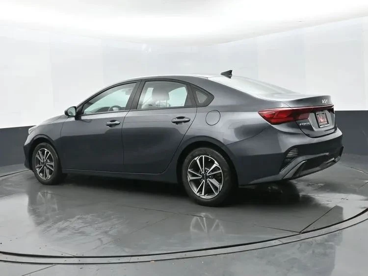 2024 Kia Forte - Image 9 of 12