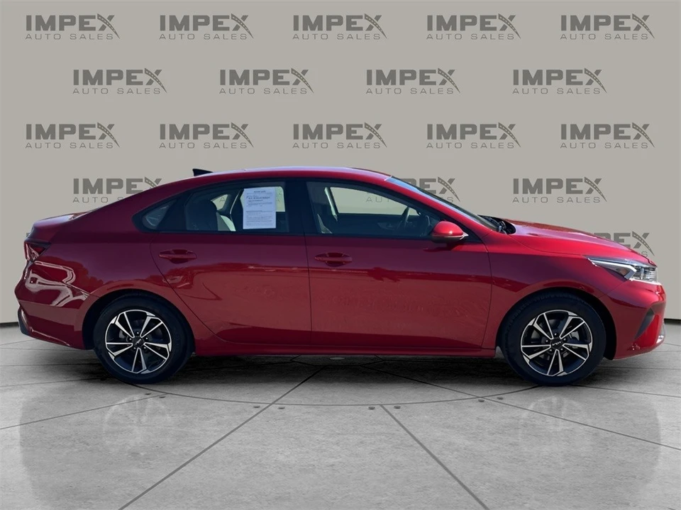 2024 Kia Forte - Image 6 of 12