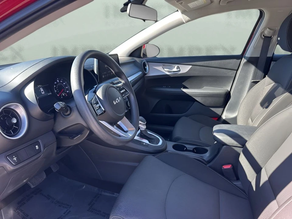 2024 Kia Forte - Image 9 of 21