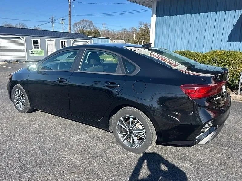 2024 Kia Forte - Image 4 of 12