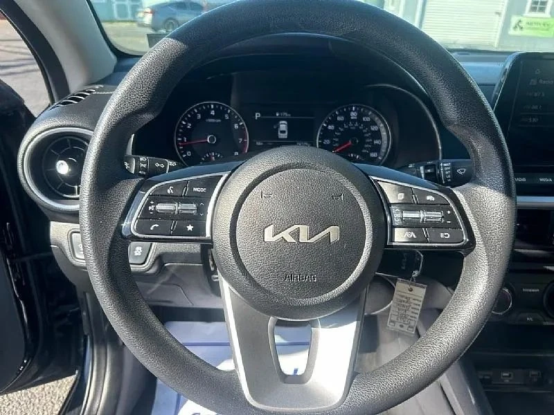2024 Kia Forte - Image 7 of 12