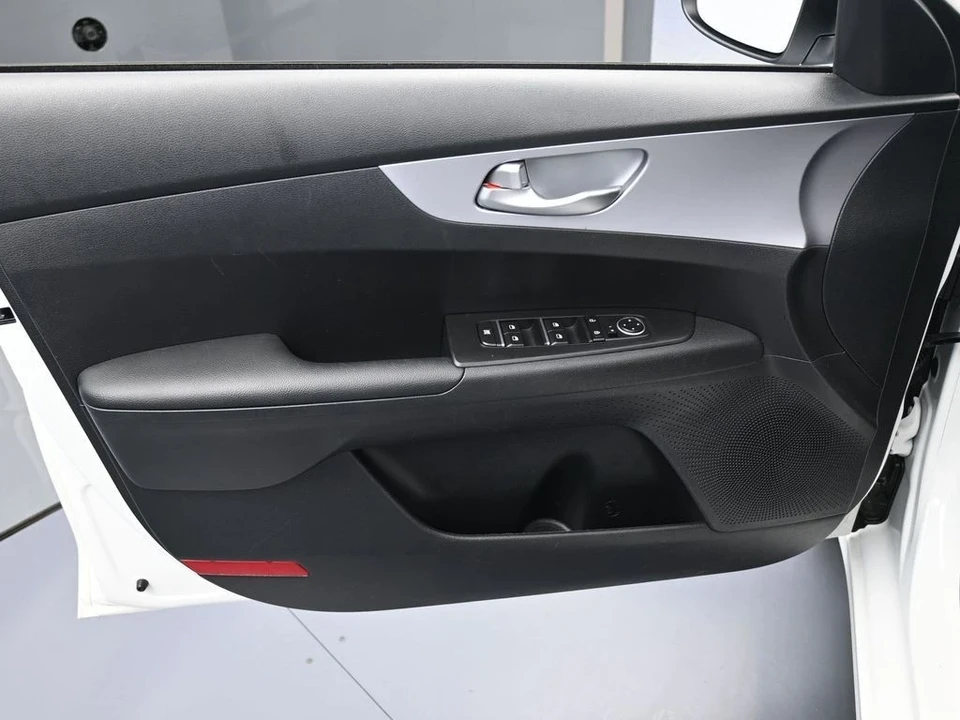 2024 Kia Forte - Image 12 of 12
