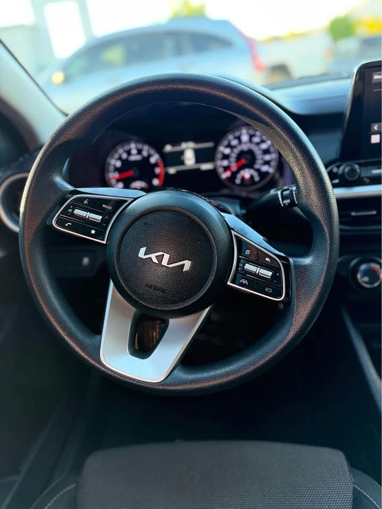 2024 Kia Forte - Image 16 of 21