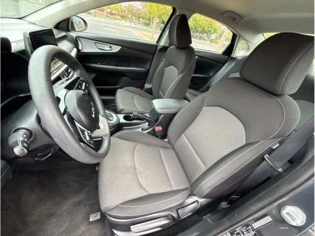 2024 Kia Forte - Image 9 of 11