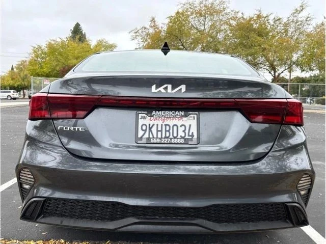 2024 Kia Forte - Image 8 of 11