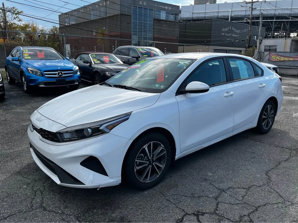 2024 Kia Forte - Image 6 of 9