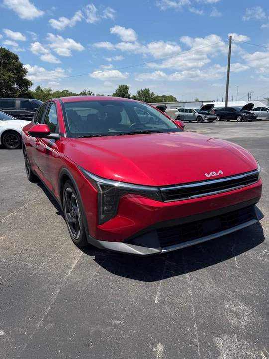2024 Kia Optima/K5 - Image 2 of 19