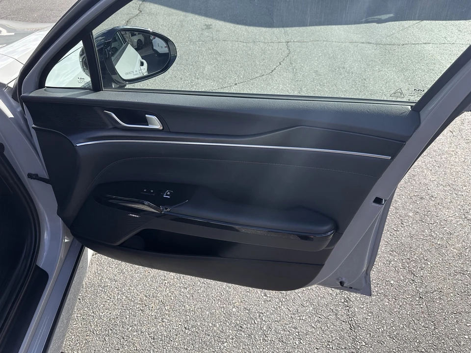 2024 Kia Optima/K5 - Image 13 of 31