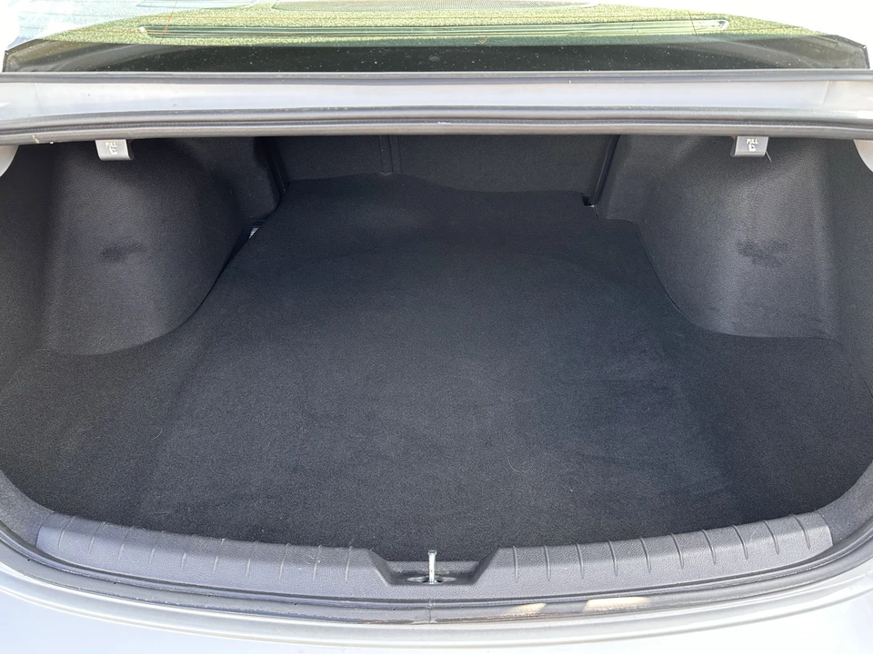 2024 Kia Optima/K5 - Image 17 of 31