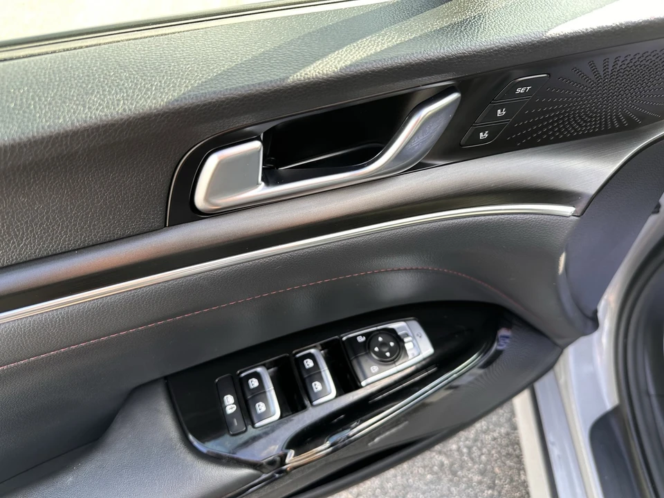 2024 Kia Optima/K5 - Image 18 of 31