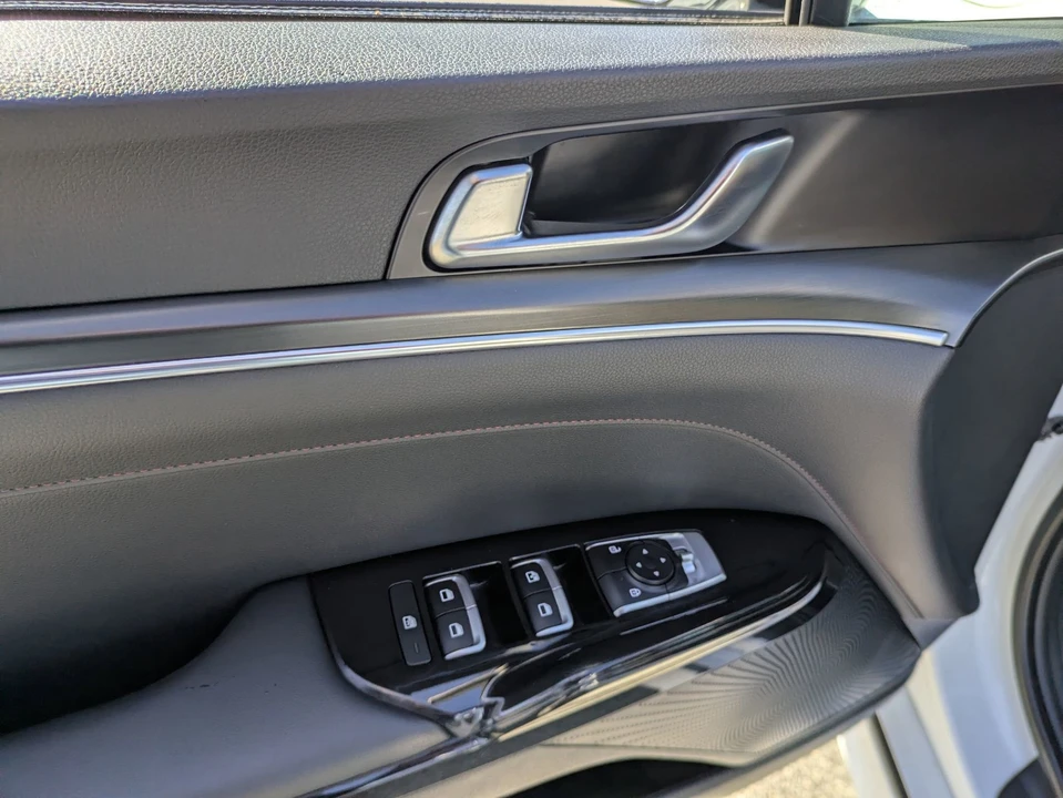 2024 Kia Optima/K5 - Image 16 of 21