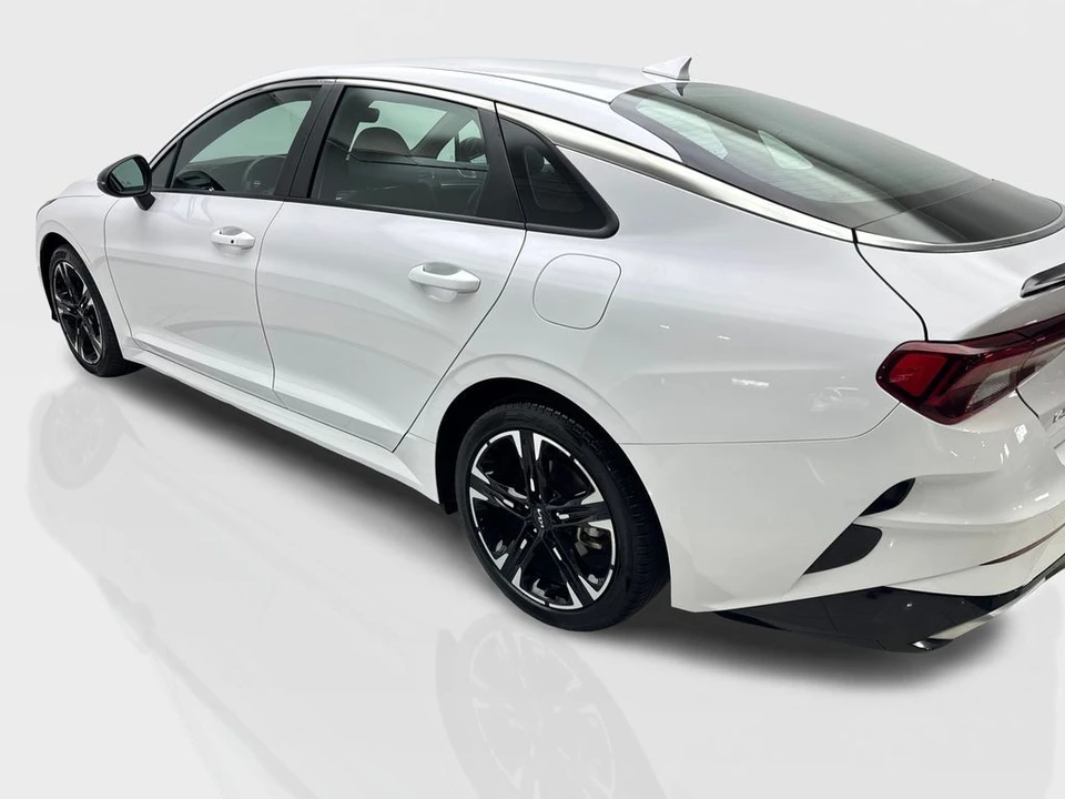 2024 Kia Optima/K5 - Image 14 of 31