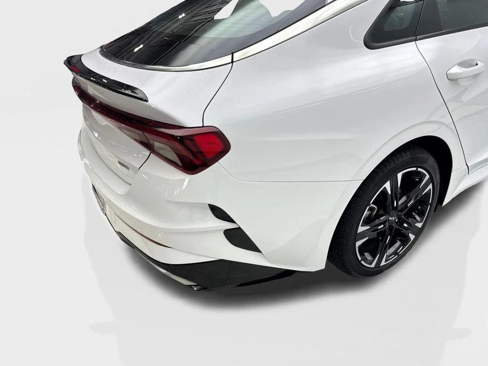 2024 Kia Optima/K5 - Image 16 of 31