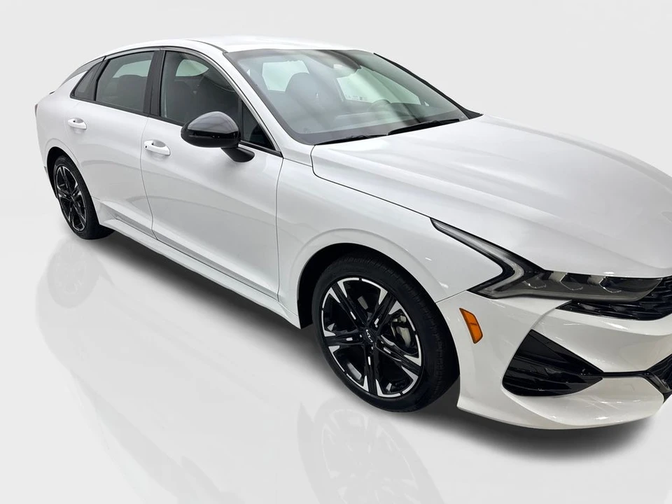 2024 Kia Optima/K5 - Image 12 of 31