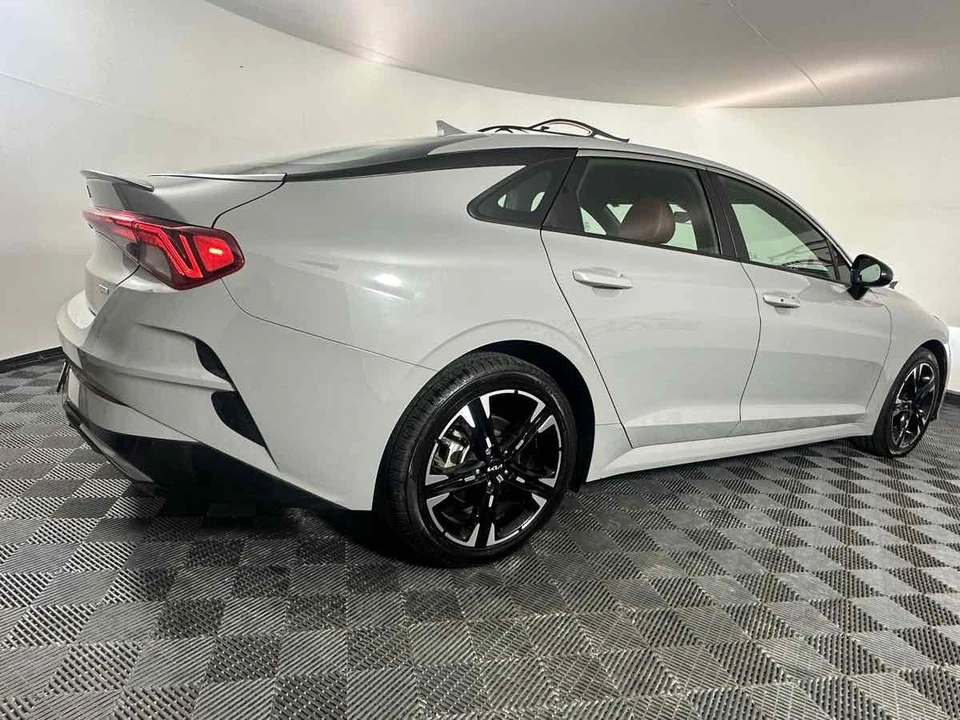 2024 Kia Optima/K5 - Image 9 of 21
