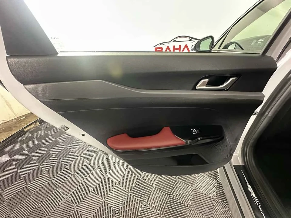2024 Kia Optima/K5 - Image 17 of 21