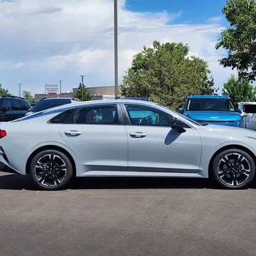 2024 Kia K5 GT-Line