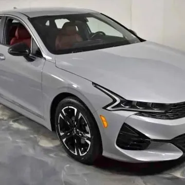 2024 Kia K5 GT-Line Sedan 4D