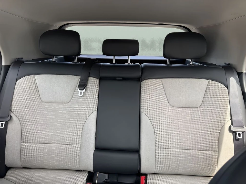 2024 Kia Niro - Image 11 of 31