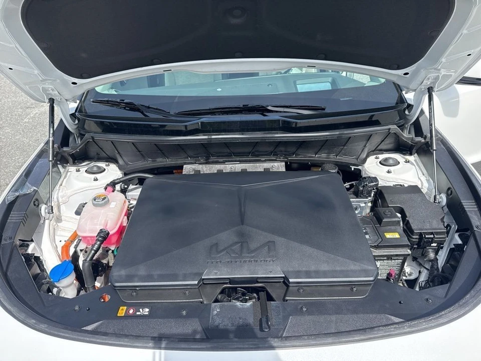 2024 Kia Niro - Image 31 of 31
