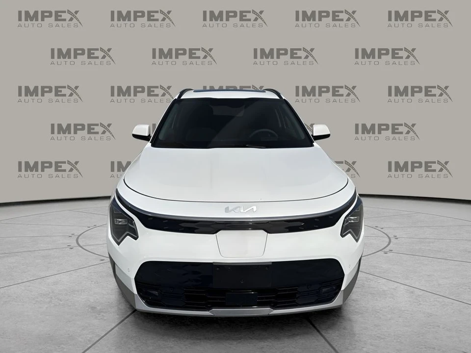 2024 Kia Niro - Image 8 of 31