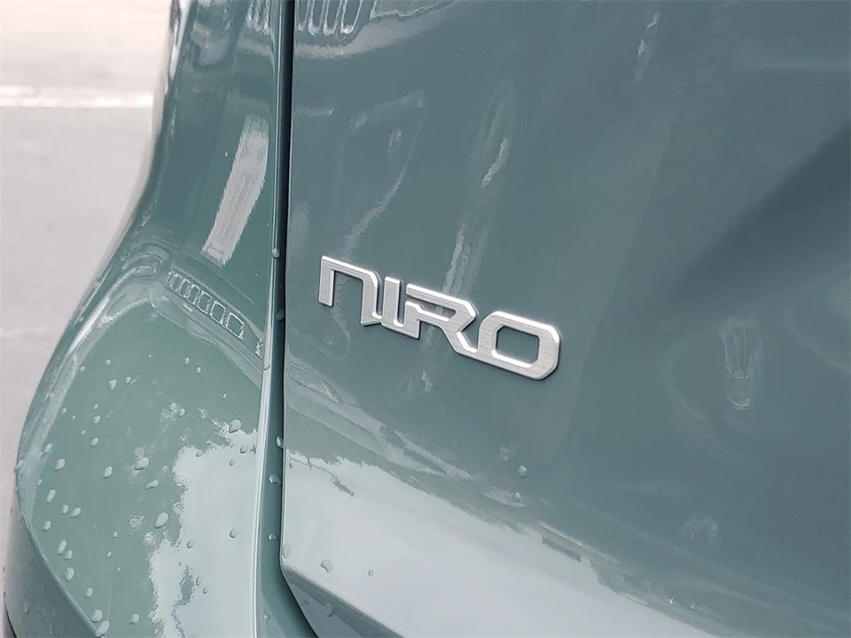 2024 Kia Niro - Image 6 of 21