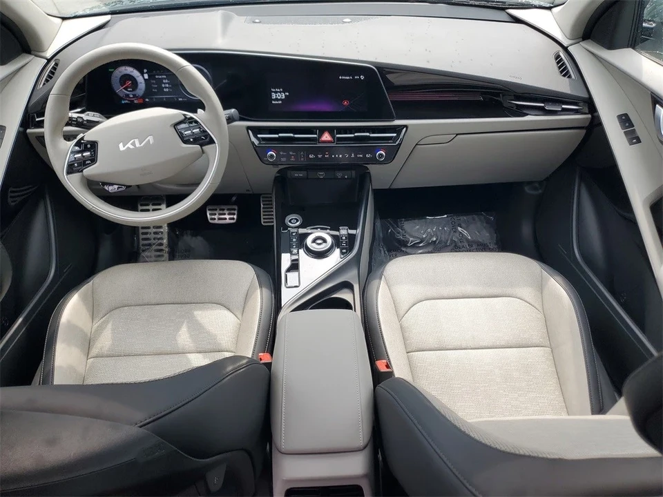 2024 Kia Niro - Image 13 of 21