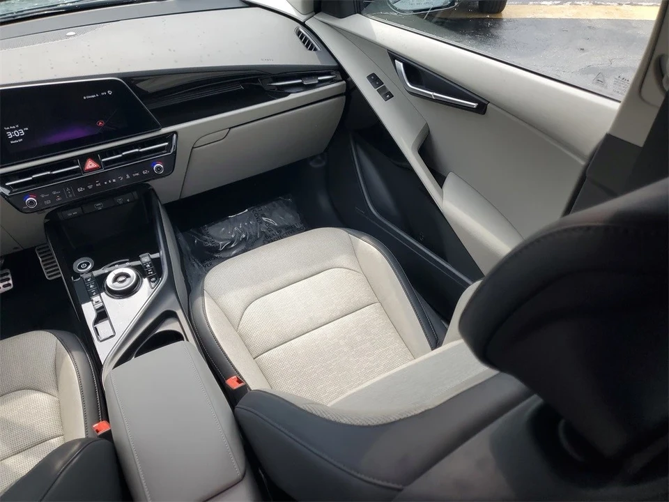 2024 Kia Niro - Image 14 of 21