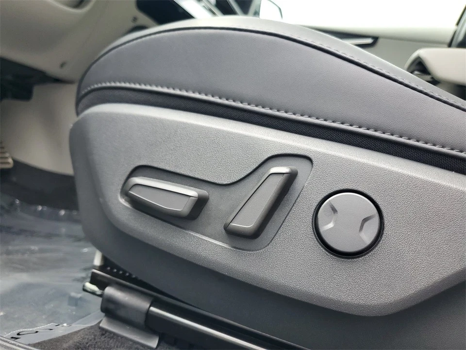 2024 Kia Niro - Image 18 of 21