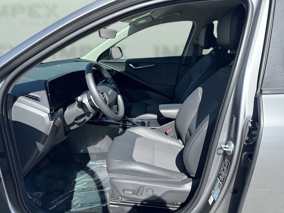 2024 Kia Niro - Image 9 of 21