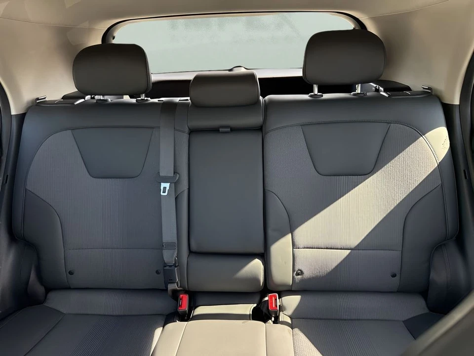 2024 Kia Niro - Image 11 of 21