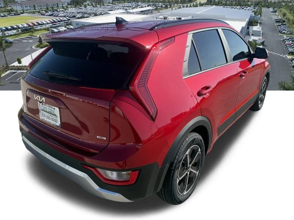 2024 Kia Niro - Image 4 of 12