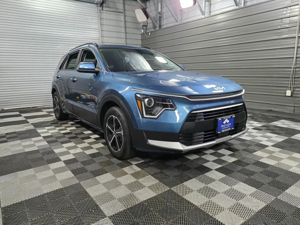2024 Kia Niro - Image 4 of 12