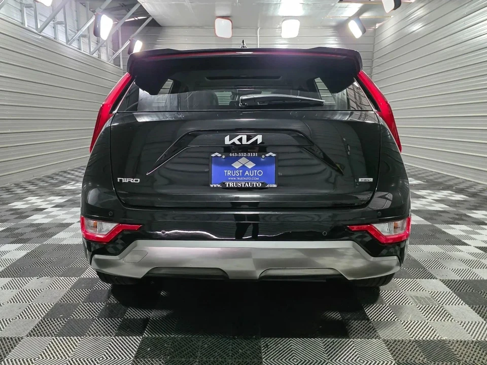 2024 Kia Niro - Image 6 of 12