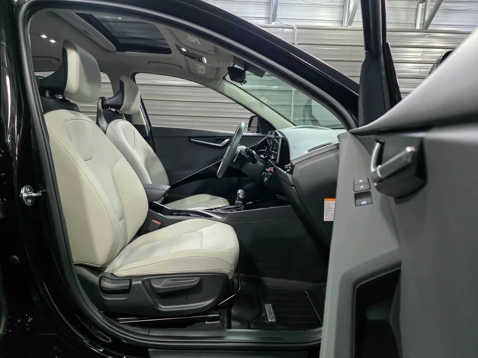 2024 Kia Niro - Image 15 of 21