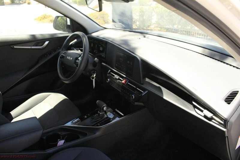 2024 Kia Niro - Image 14 of 20