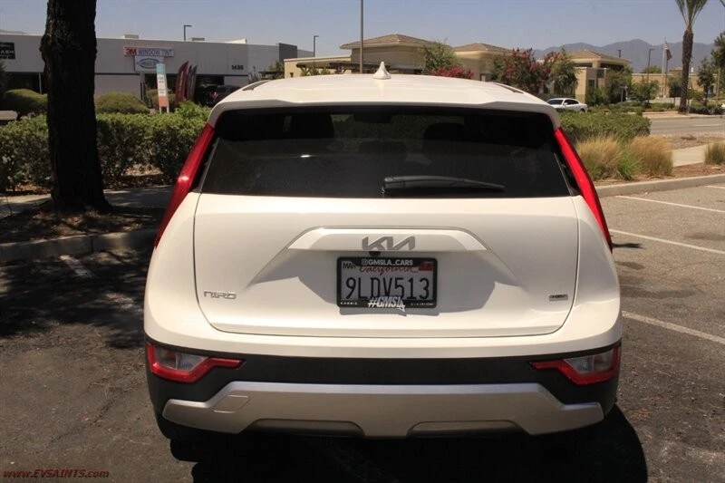 2024 Kia Niro - Image 6 of 20