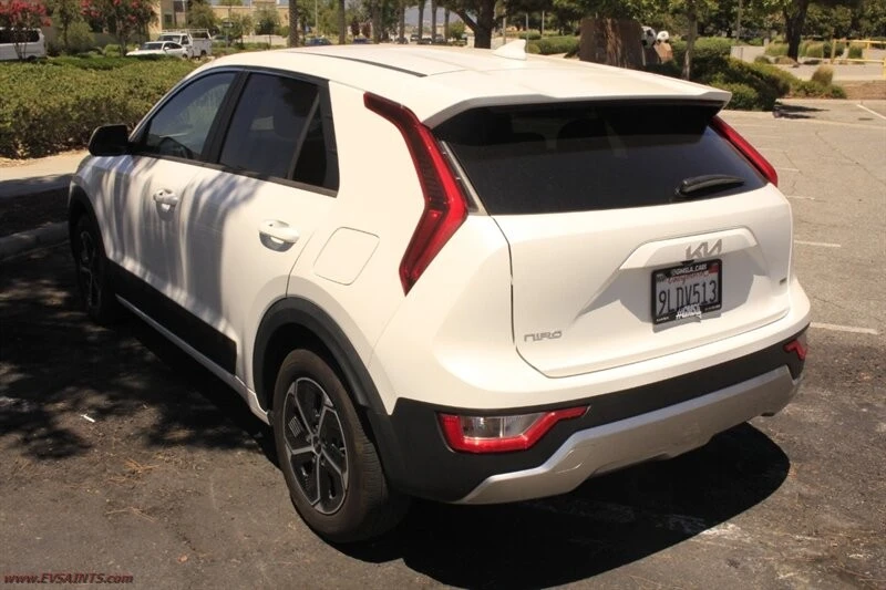 2024 Kia Niro - Image 7 of 20
