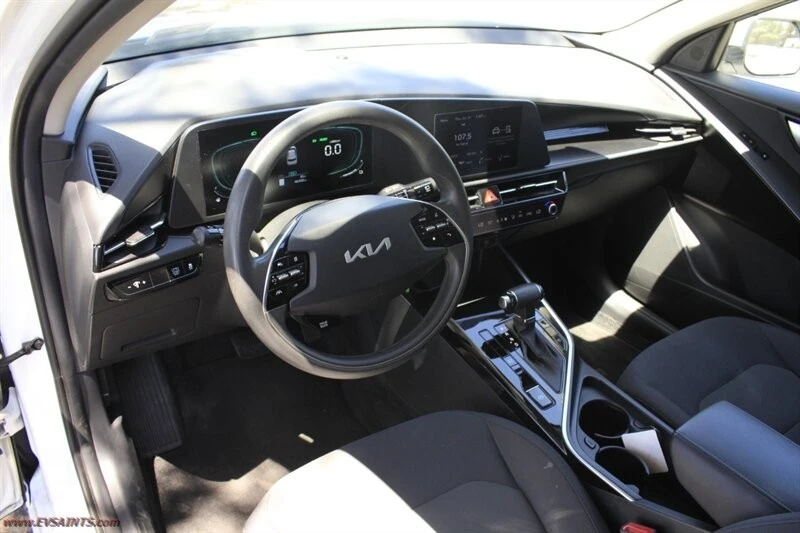 2024 Kia Niro - Image 10 of 20