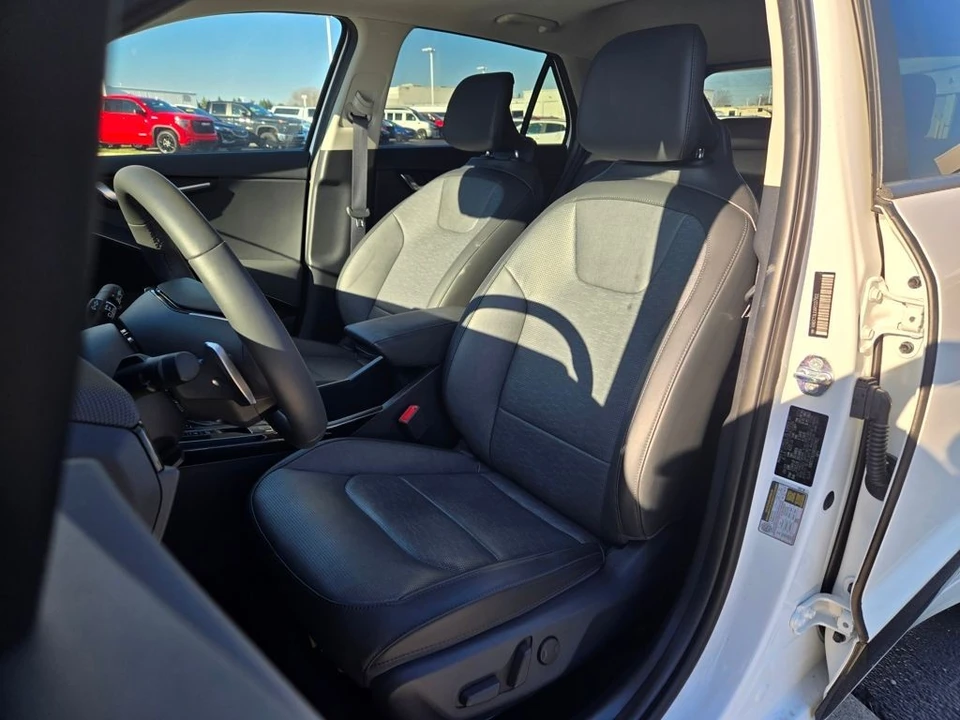 2024 Kia Niro - Image 11 of 12